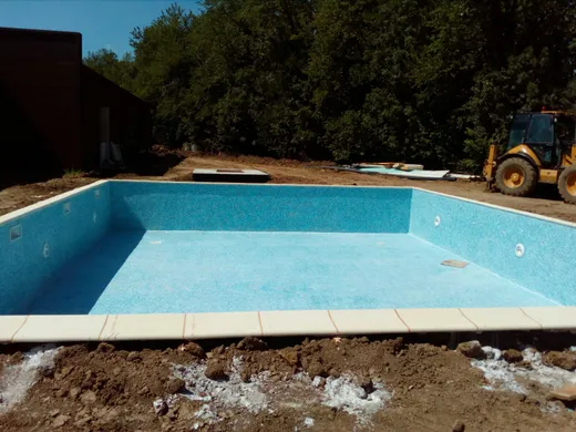Proiecte realizate pentru parteneri - Piscine private în București, realizată de Piscine Design (fotografia 8)