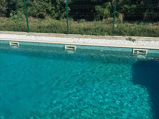 Piscina noastră de acasă - Placări mozaic în București, realizată de Piscine Design (fotografia 3)
