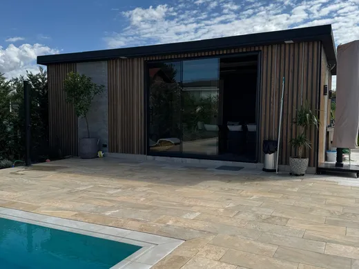 Proiect Satu Mare - Piscine private în București, realizată de Piscine Design (fotografia 15)