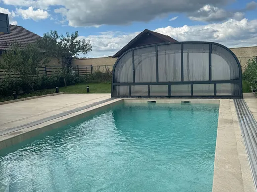 Proiect Recea, Maramureș - Acoperiri în București, realizată de Piscine Design (fotografia 7)